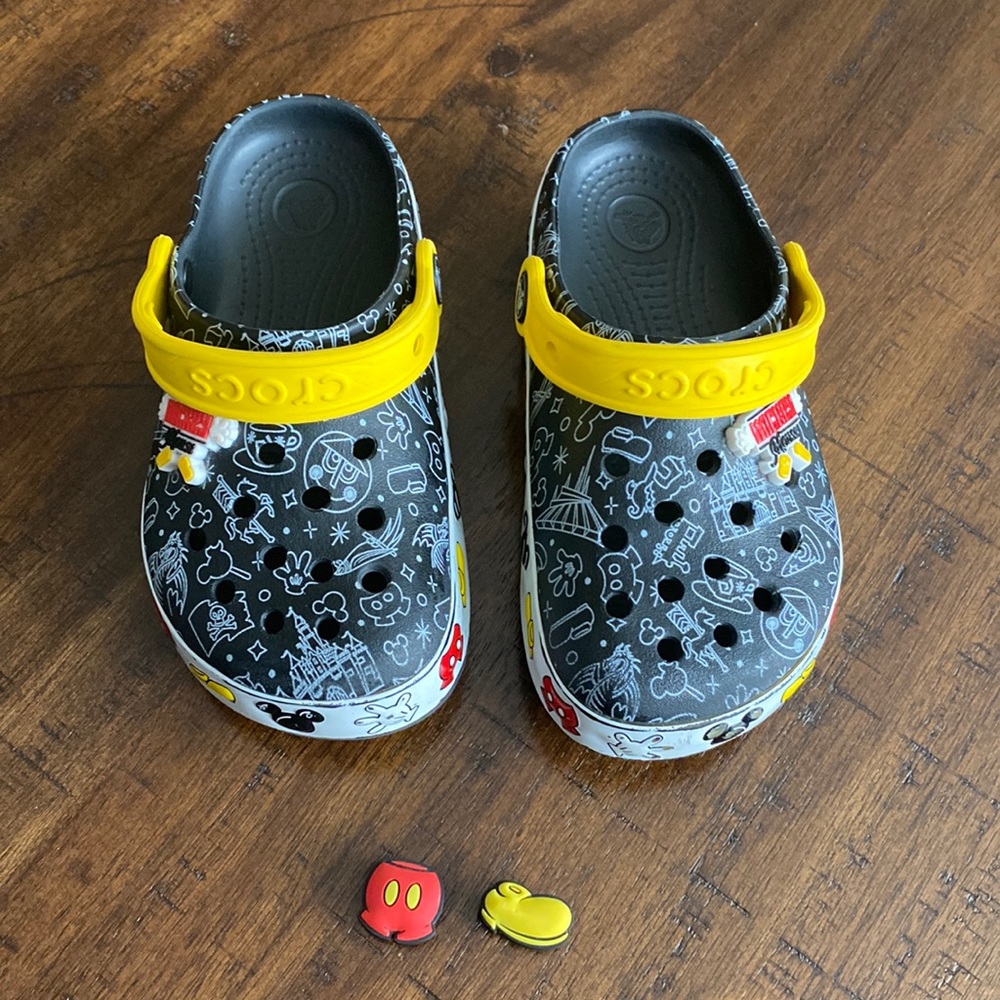 Disney Mickey Mouse Light Up Clogs for Kids by Crocs Size 13